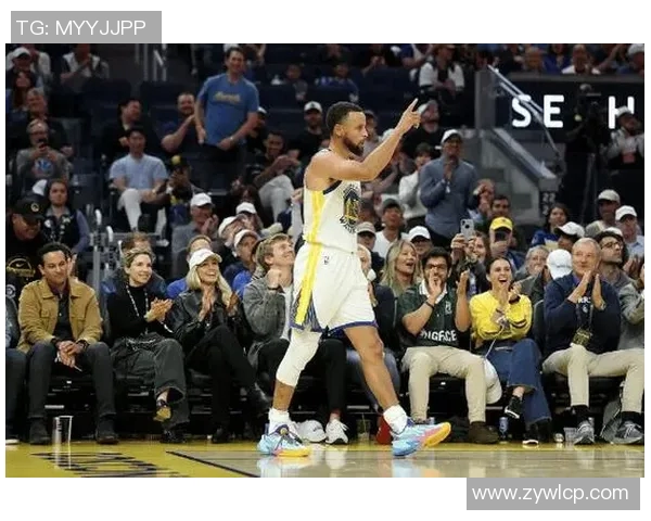 库里复出表现不俗，勇士队主场力克湖人队，豪取两连胜